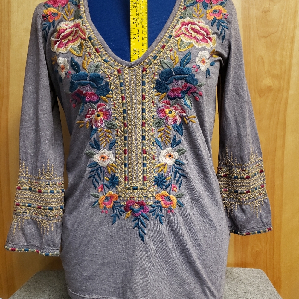 Johnny Was Katina 3/4 sleeve deep scoup t-shirt size small